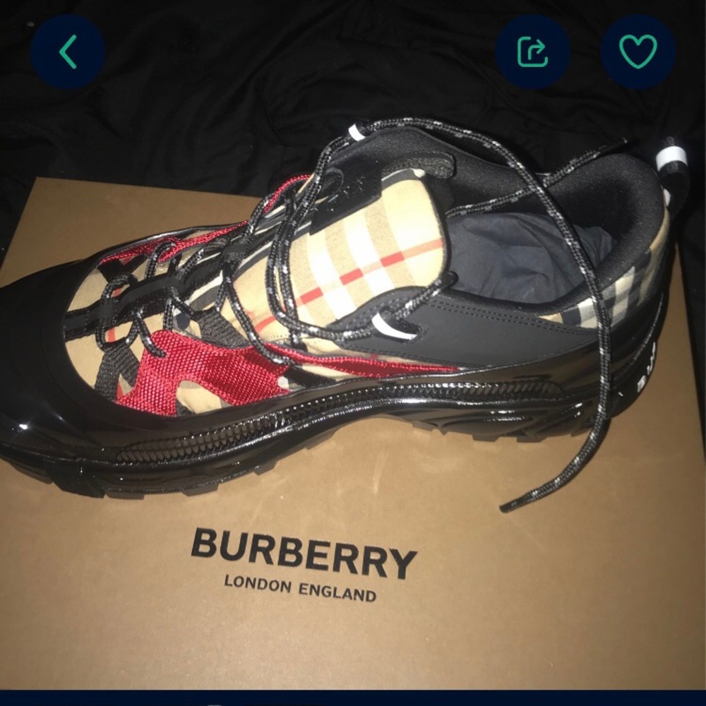 Burberry Arthur 1 shoe brand new size 12